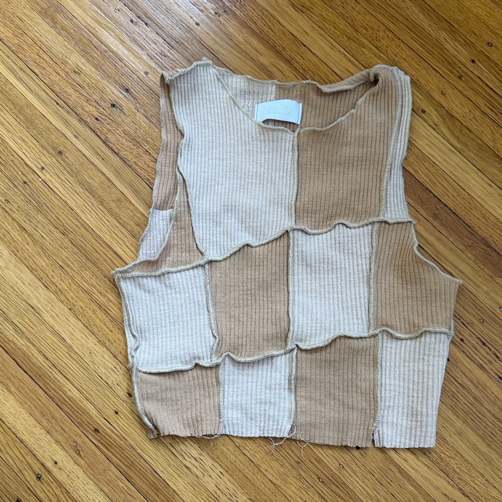 Isalis cropped tank